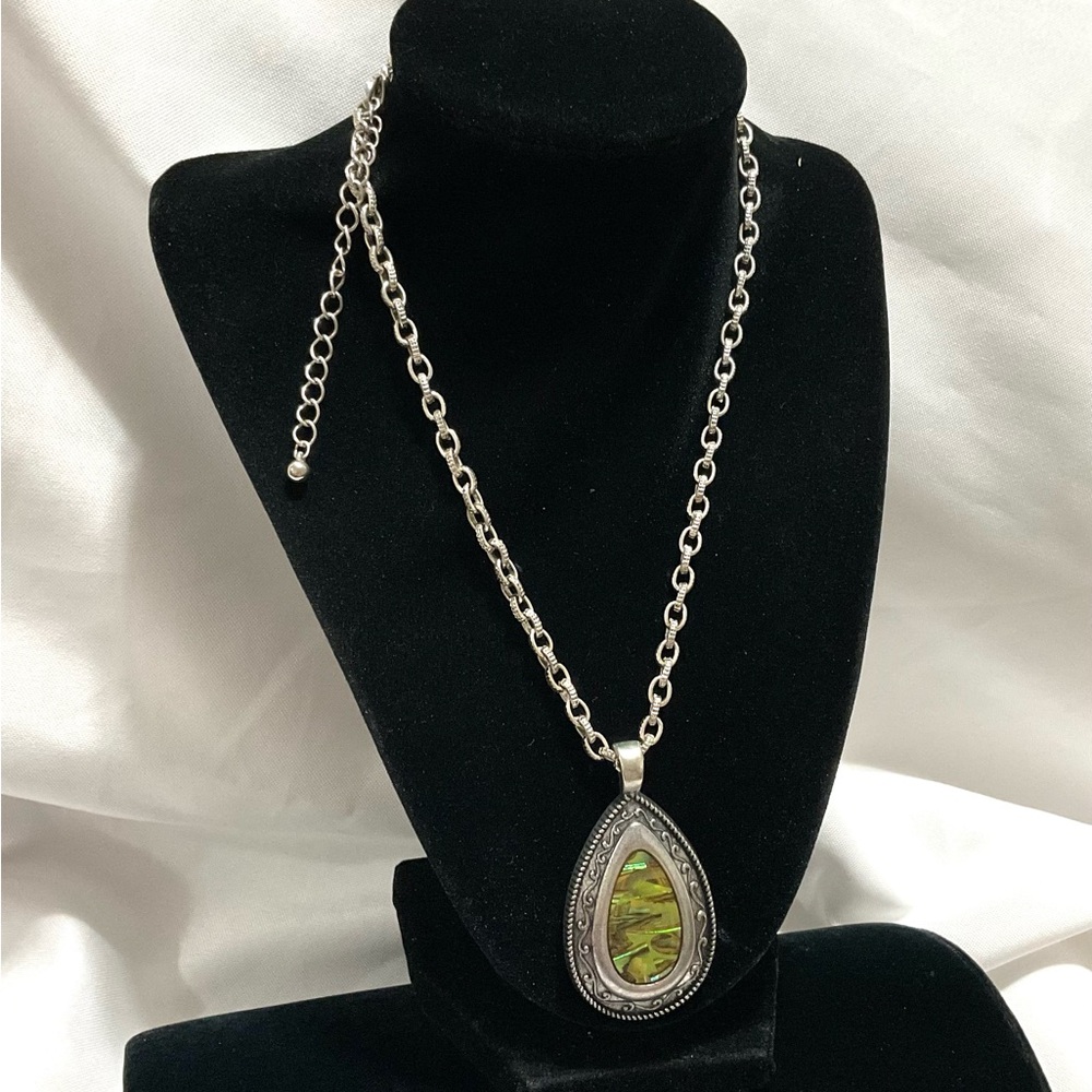 Tear Drop Shaped Abalone Pendant Necklace